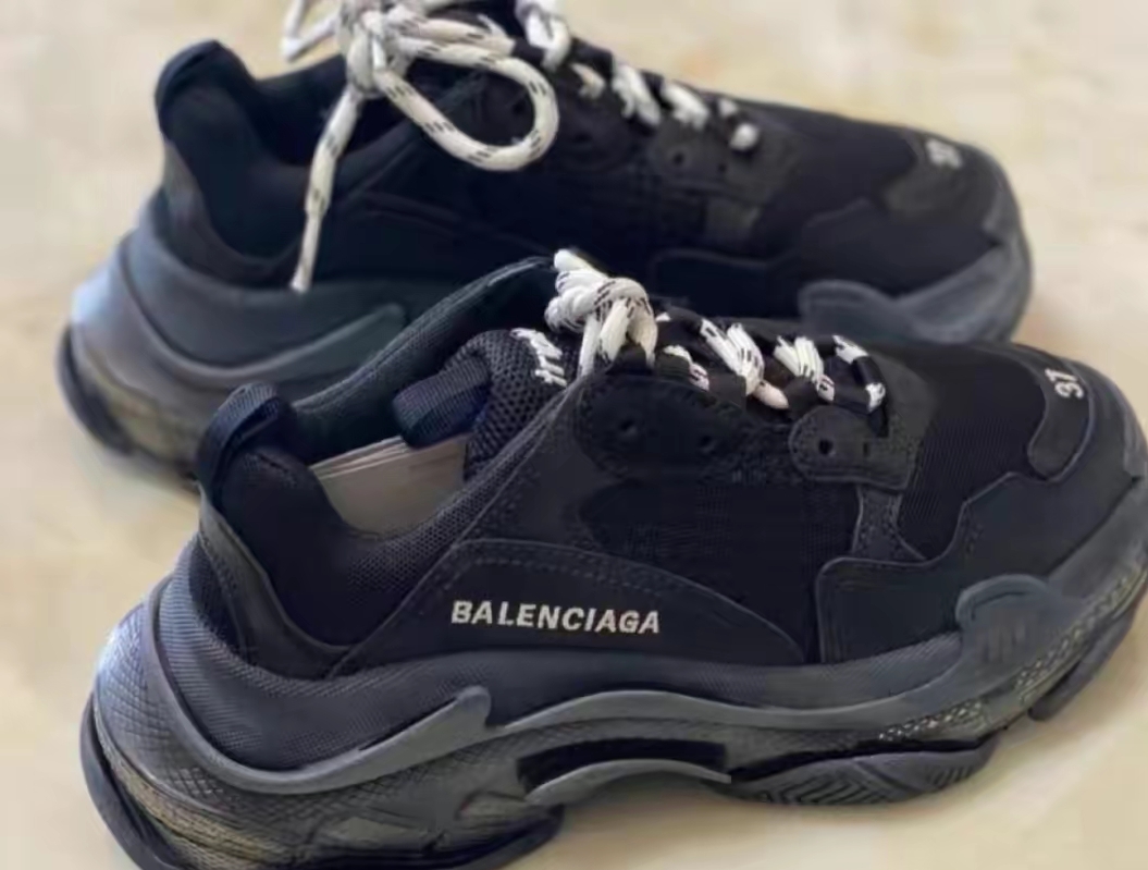 Balenciaga Triple S Clear Sole Black 541624 W09O1 1000 review Moya