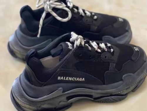 Balenciaga Triple S Clear Sole Black 541624 W09O1 1000 review 