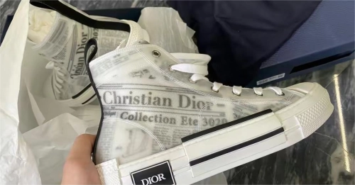 Dior B23 High Top Daniel Arsham Newspaper 3SH118YUO_H069 review 