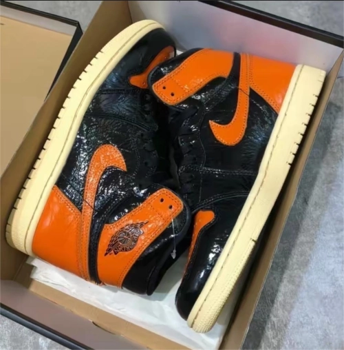 Air Jordan 1 Retro High Shattered Backboard 3.0 555088-028 review 
