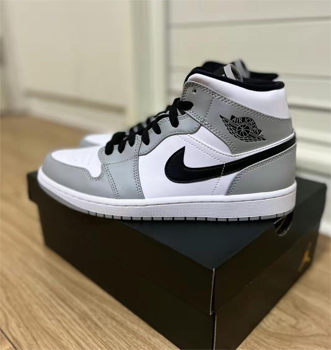 Air Jordan 1 Mid Light Smoke Grey Anthracite 554724-078 review Covert
