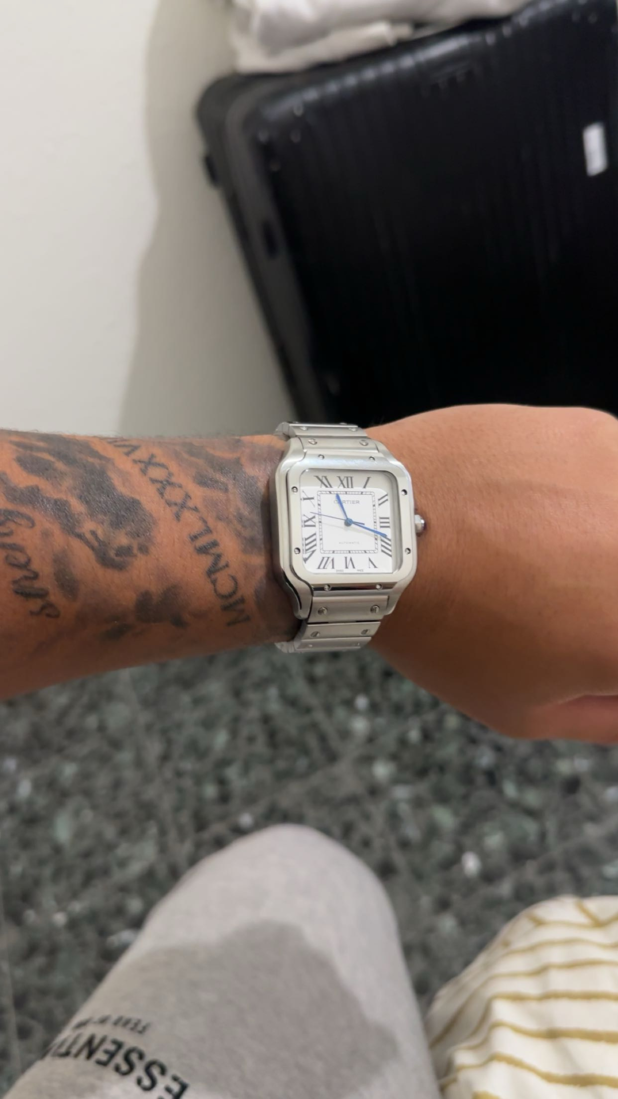 Cartier Santos De Cartier Medium Medium White WSSA0029 review Rookie 00