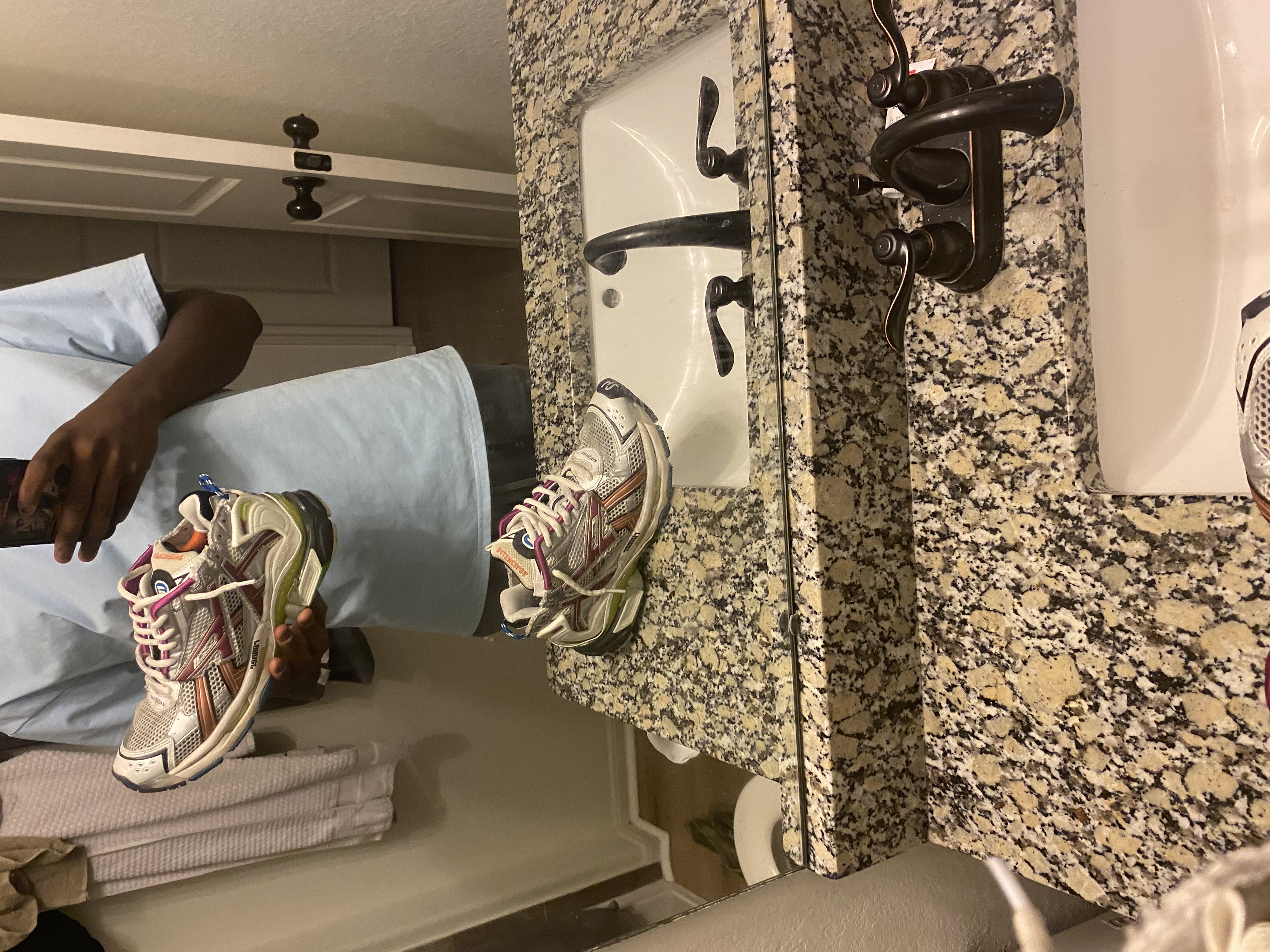 Balenciaga Runner Multicolor 677403W3RB68123 review Kaso