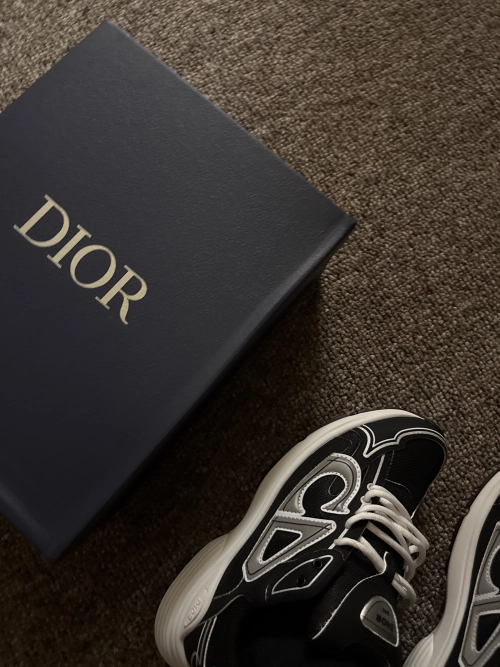 Dior B30 Black 3SN279ZMB_H969 review 