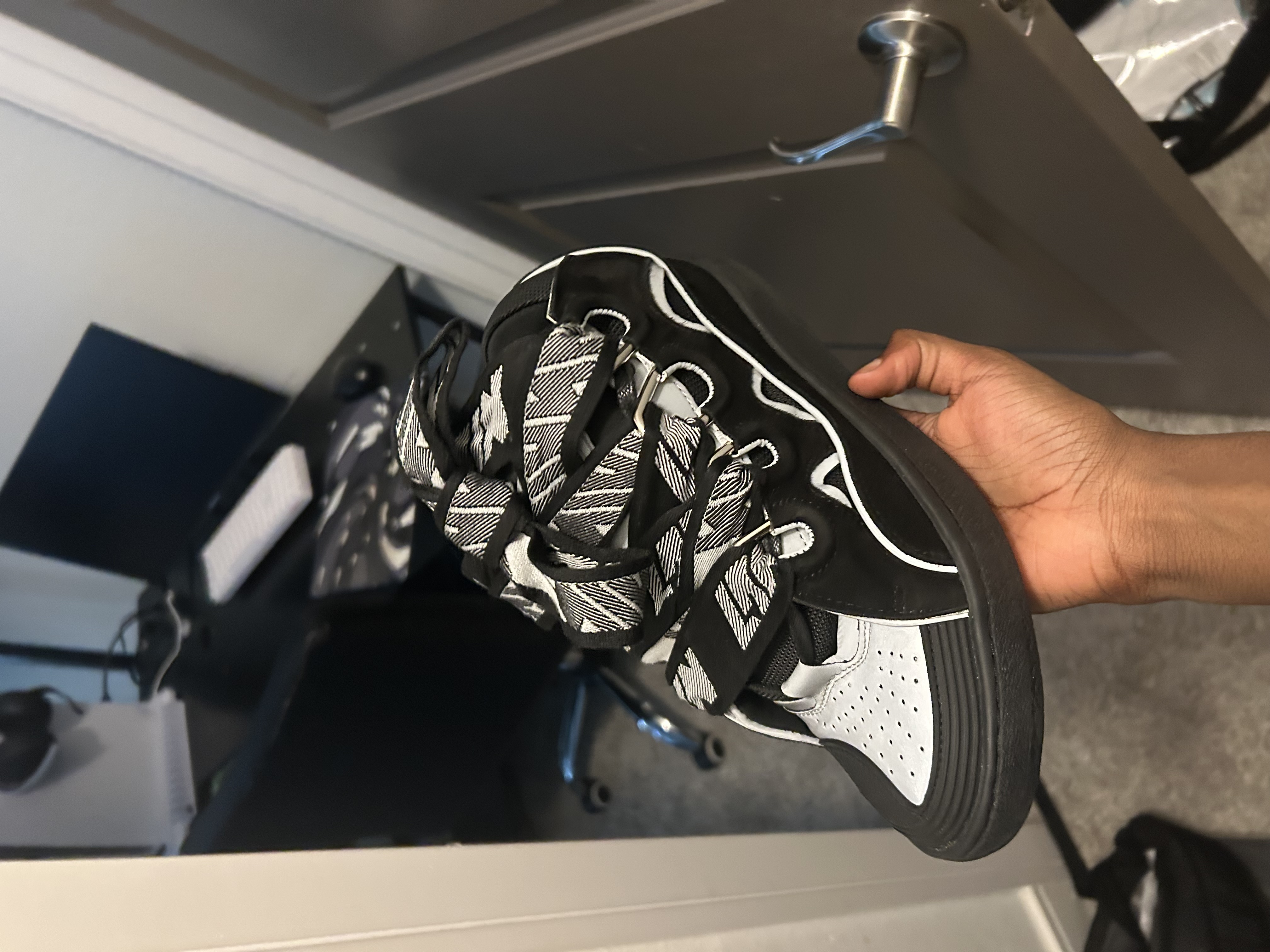 Lanvin Leather Curb Sneaker Black Grey review eric 01