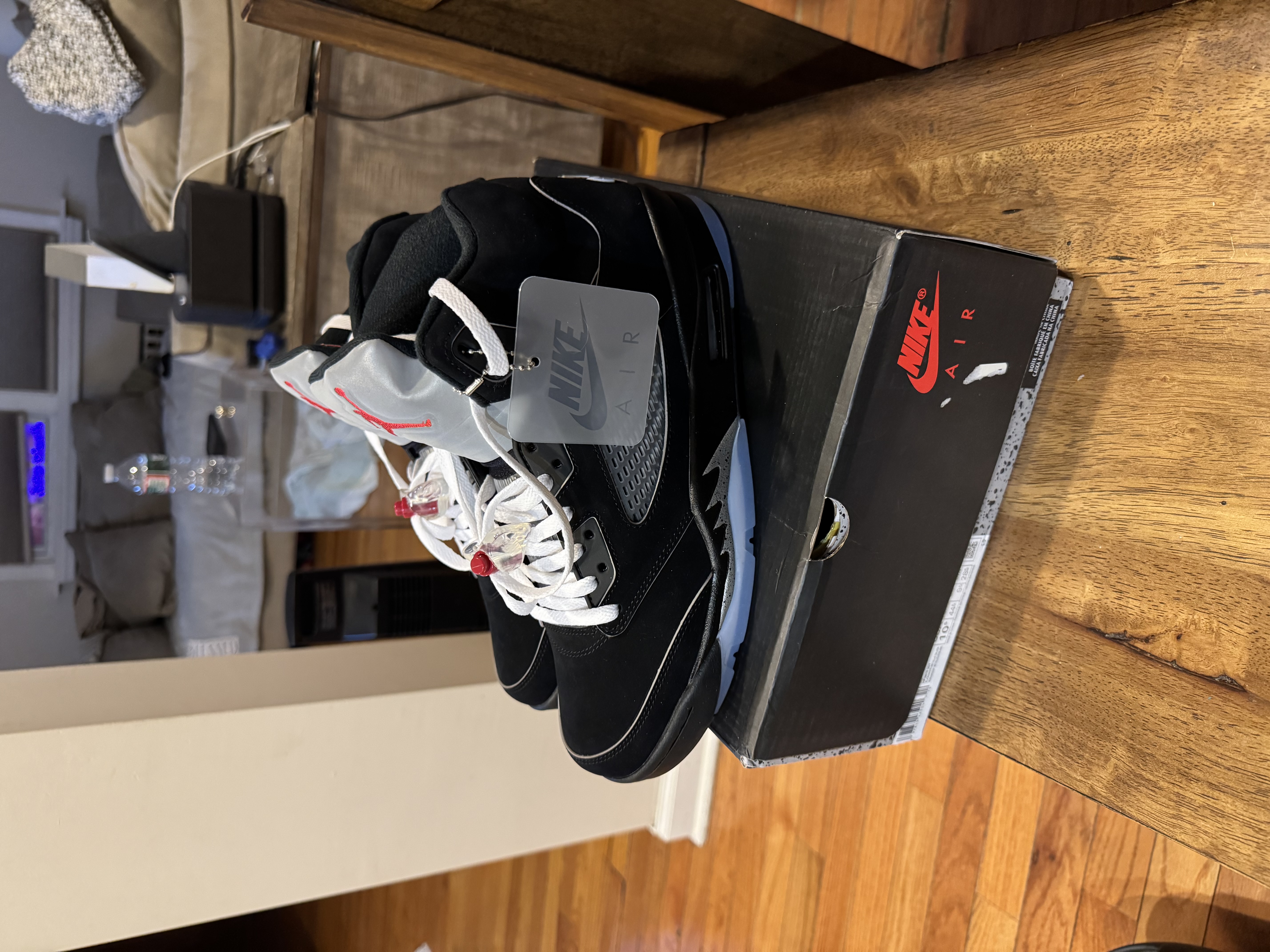 Air Jordan 5“Black Metallic Reimagined" HF3975-001 review Creez