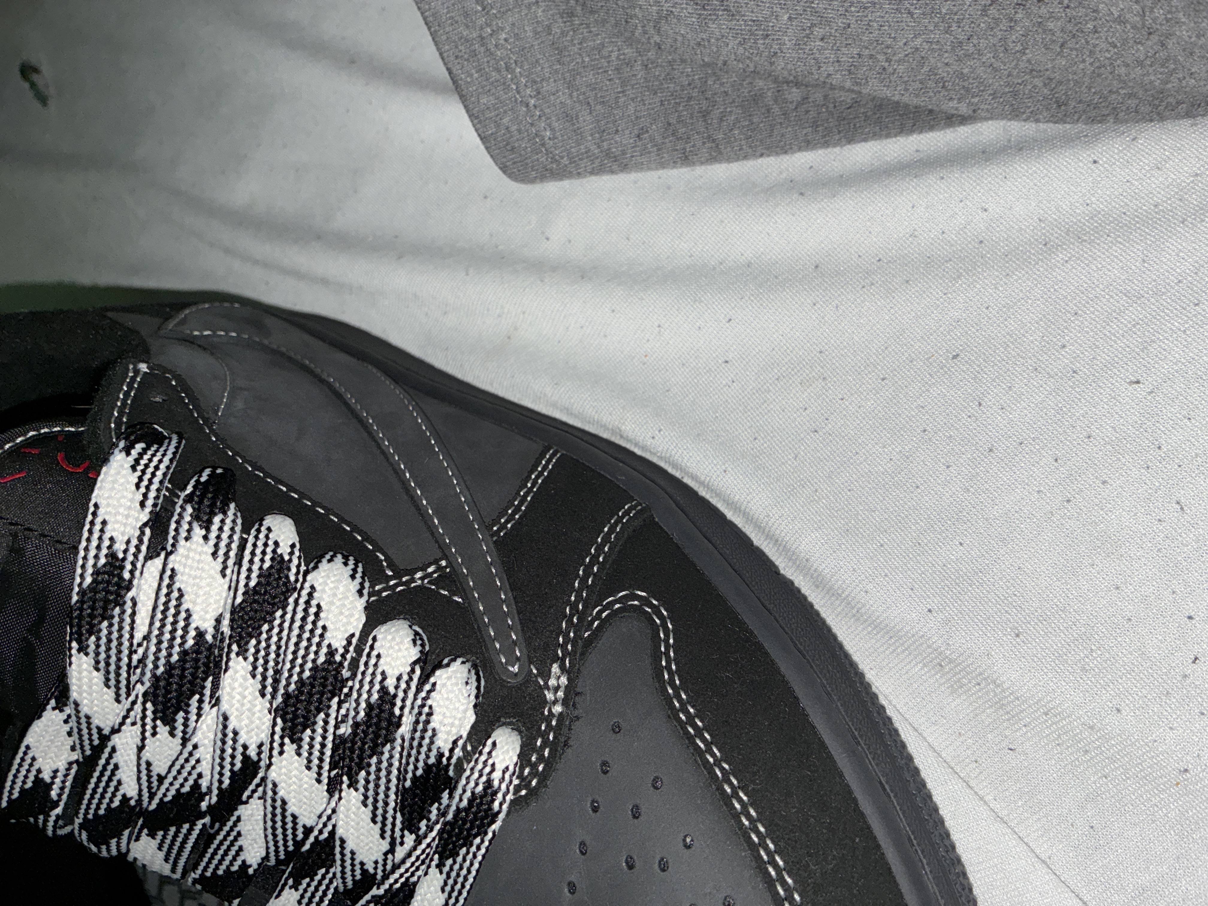 Air Jordan 1 Retro Low OG SP Travis Scott Black Phantom DM7866-001 review Darryn Jackson 00