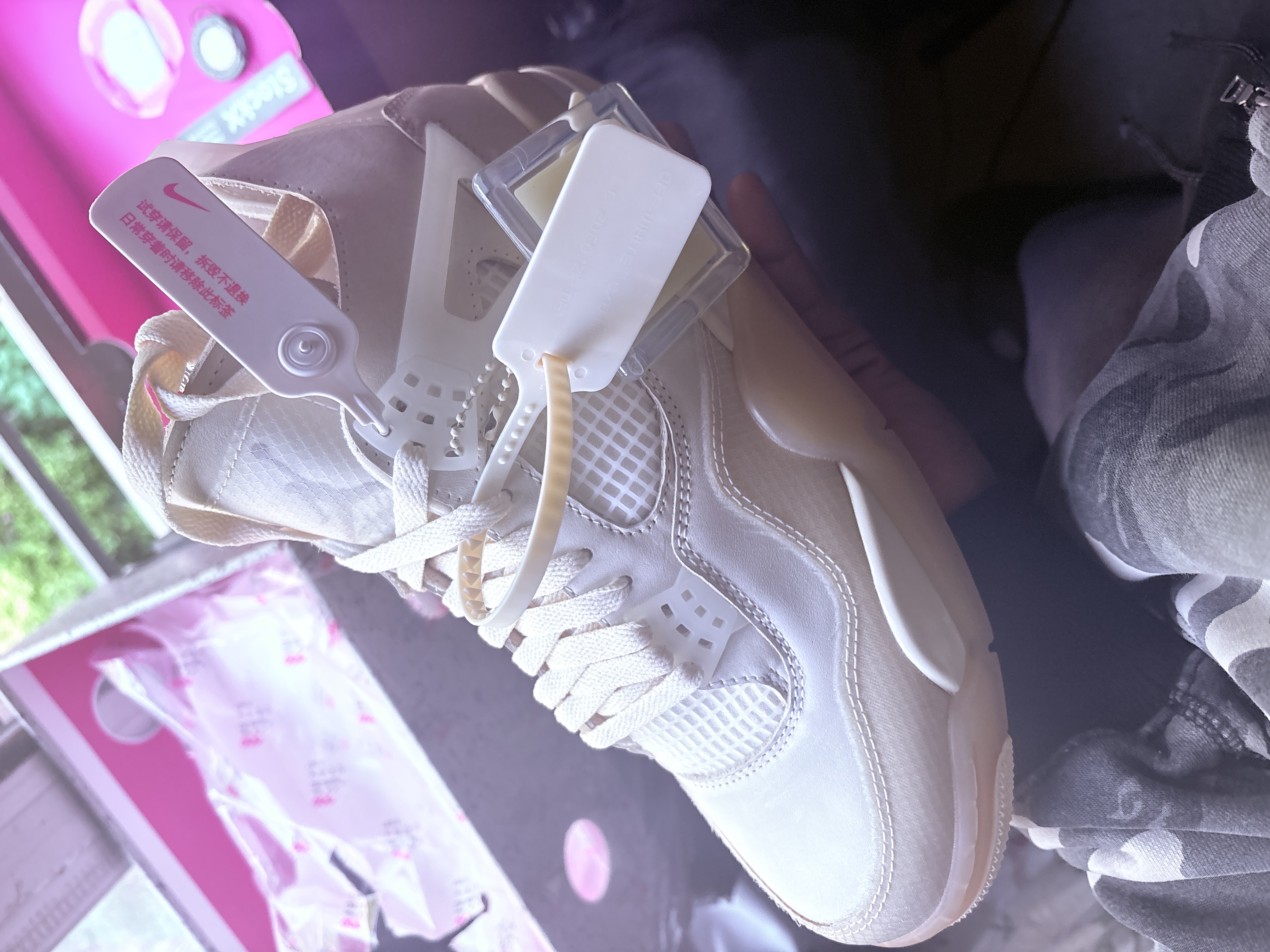 Air Jordan 4 Retro Off-White Sail CV9388-100 review 3