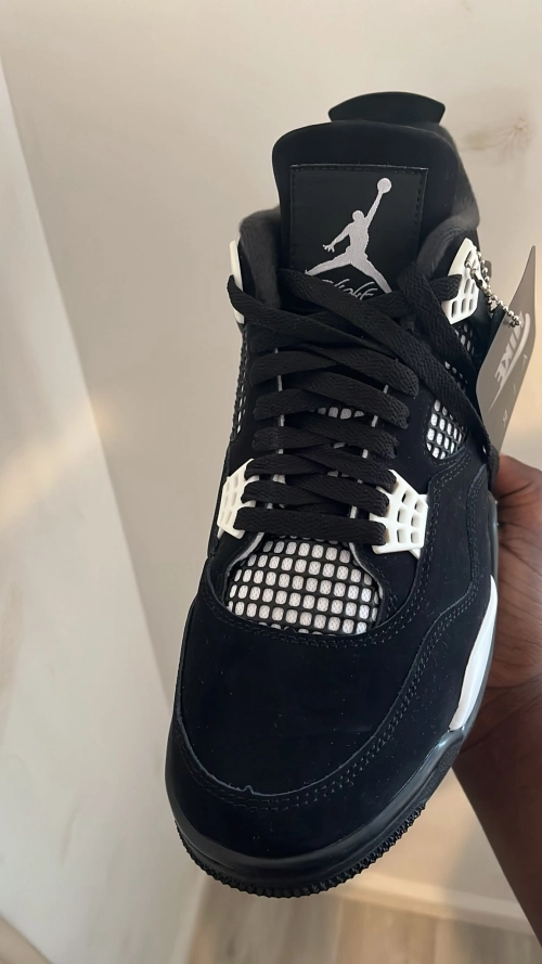Air Jordan 4 Retro 