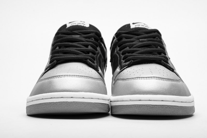 Get Nike SB Dunk Low Supreme Jewel Swoosh Silver CK3480-001