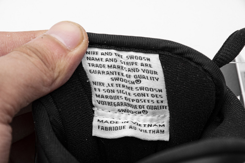 Get Nike SB Dunk Low Supreme Jewel Swoosh Silver CK3480-001