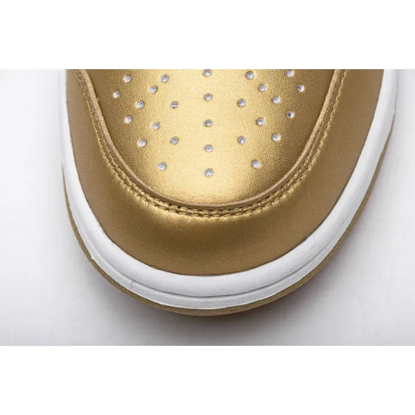 Get Nike SB Dunk Low Supreme Jewel Swoosh Gold CK3480-700