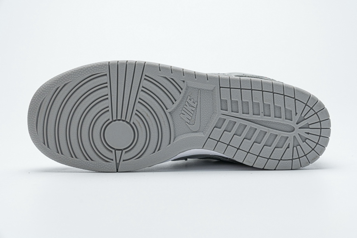 Get Nike SB Dunk Low PRO Photon Dust CU1726-201