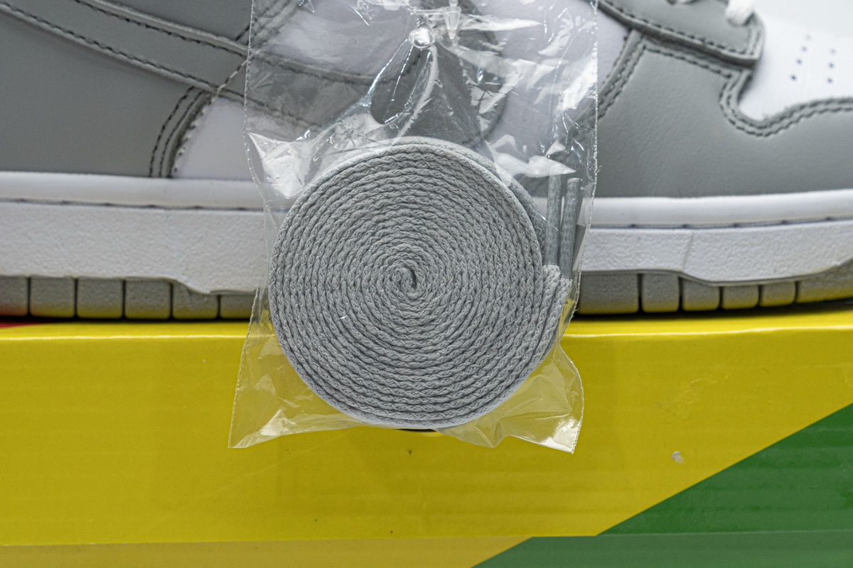 Get Nike SB Dunk Low PRO Photon Dust CU1726-201