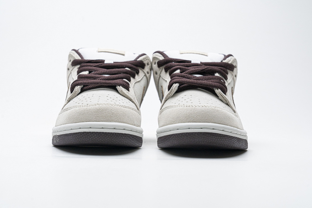 Get Nike SB Dunk Low Desert Sand Mahogany BQ6817-004