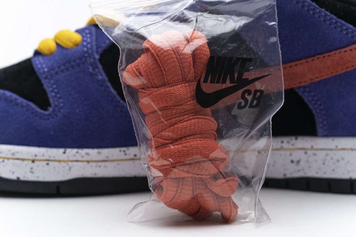 Get Nike SB Dunk Low ACG Terra BQ6817-008