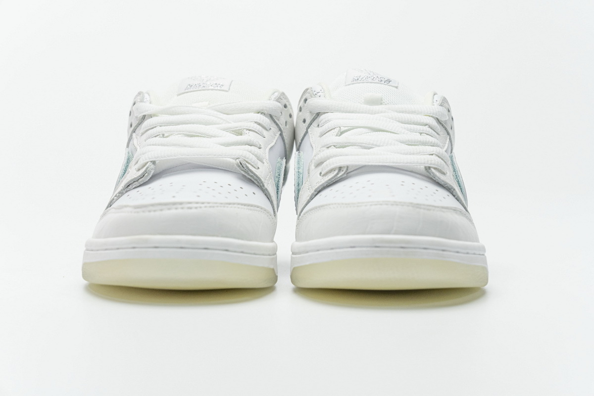 Get Nike SB Dunk Low Diamond Supply Co White Diamond BV1310-100