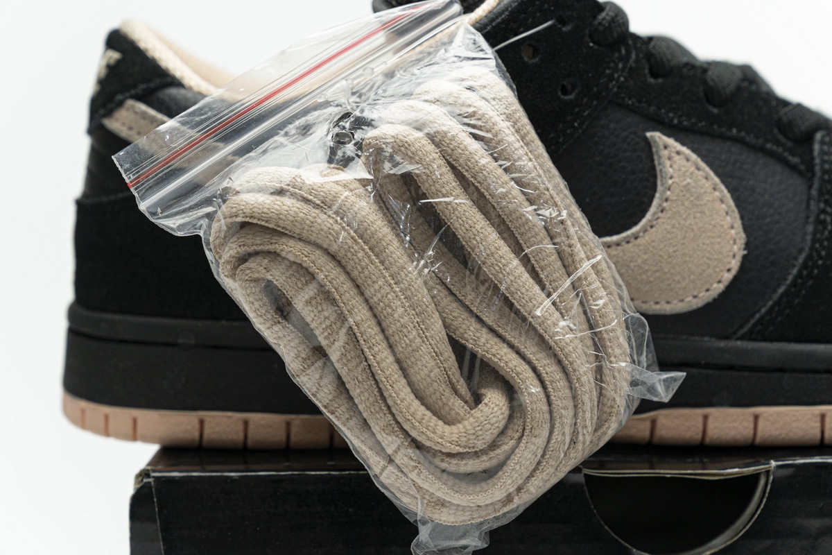 Get Nike SB Dunk Low Black Washed Coral BQ6817-003