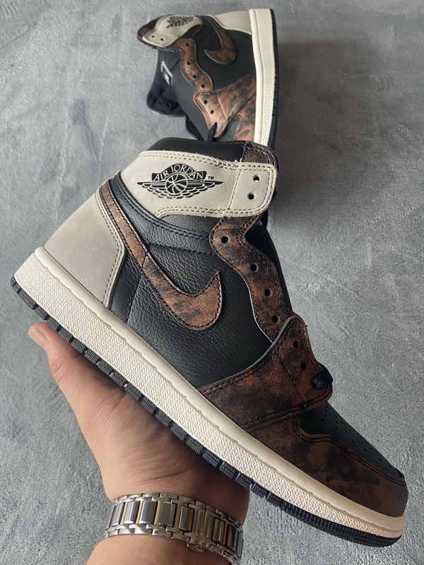  LJR Air Jordan 1 Retro High OG Patina 555088-033