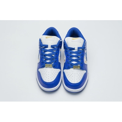 Get Nike SB Dunk Low Supreme Stars Hyper Royal (2021) DH3228-100 02
