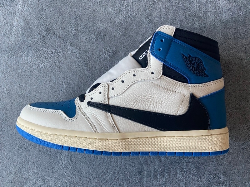 Fragment x Travis Scott x LJR Air Jordan 1 High OG Military DH3227-105