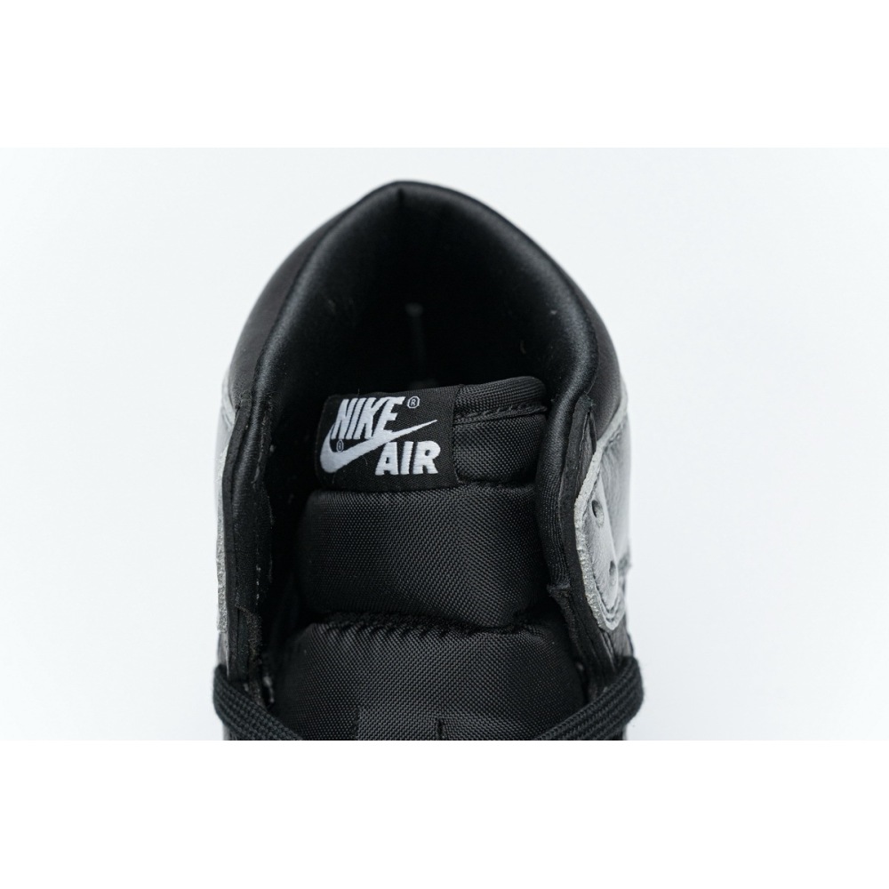 H12 Nike SB Dunk Low Supreme Jewel Swoosh Silver CK3480-001