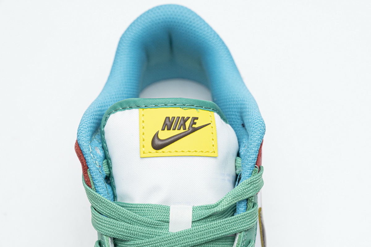 H12 Nike Dunk Low SE Free.99 White DH0952-100