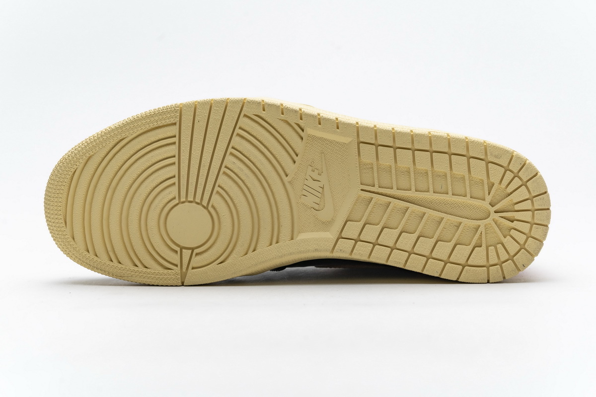 Get Air Jordan 1 Retro High Shattered Backboard 3.0 555088-028