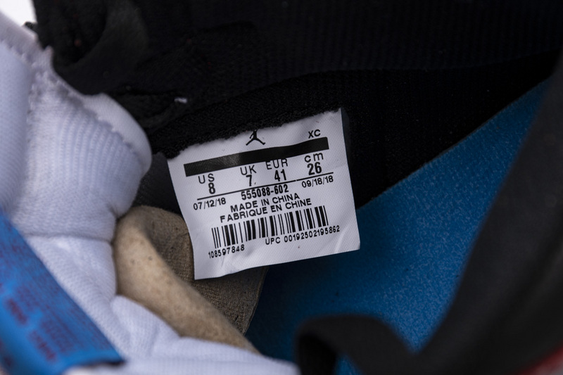 Get Air Jordan 1 Retro High Spider-Man Origin Story 555088-602