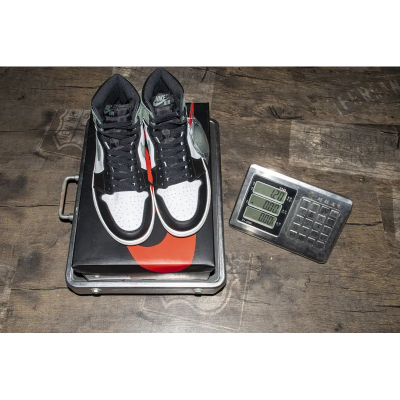 Get Air Jordan 1 Retro High Clay Green 555088-135