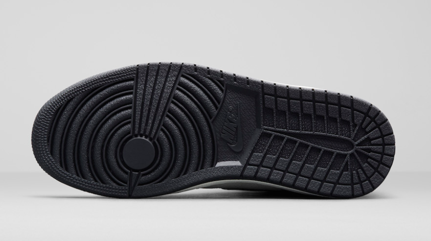 Get Air Jordan 1 Retro High Sports Illustrated (A Star Is Born) 555088-015