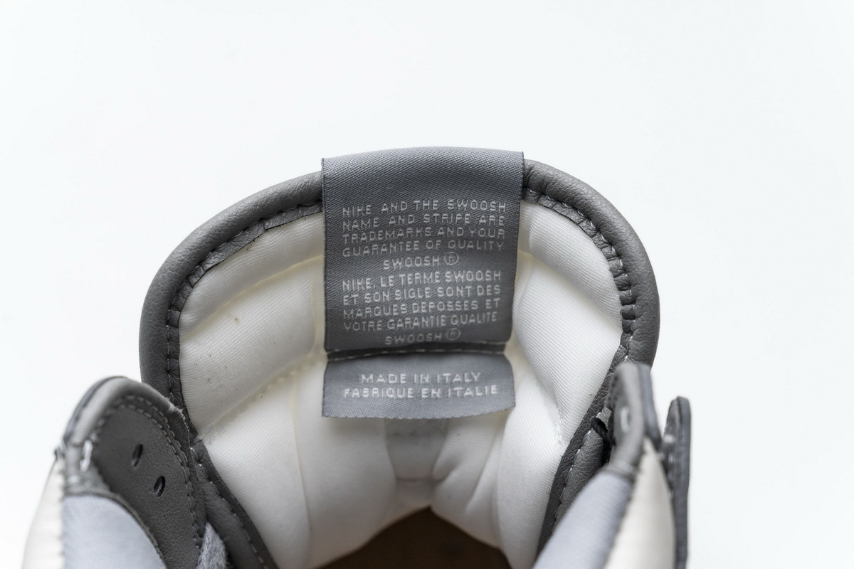 Get Air Jordan 1 Retro High Dior CN8607-002