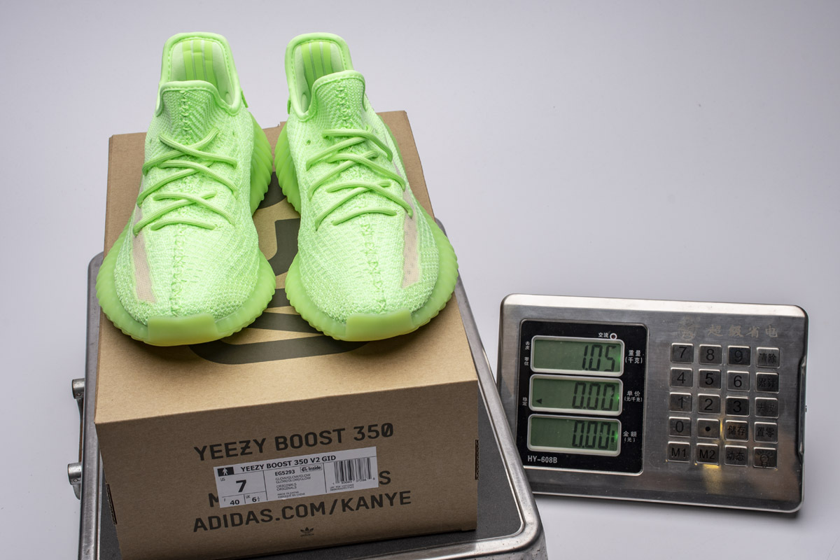 Get Shoes Yeezy Boost 350 V2 Glow EG5293