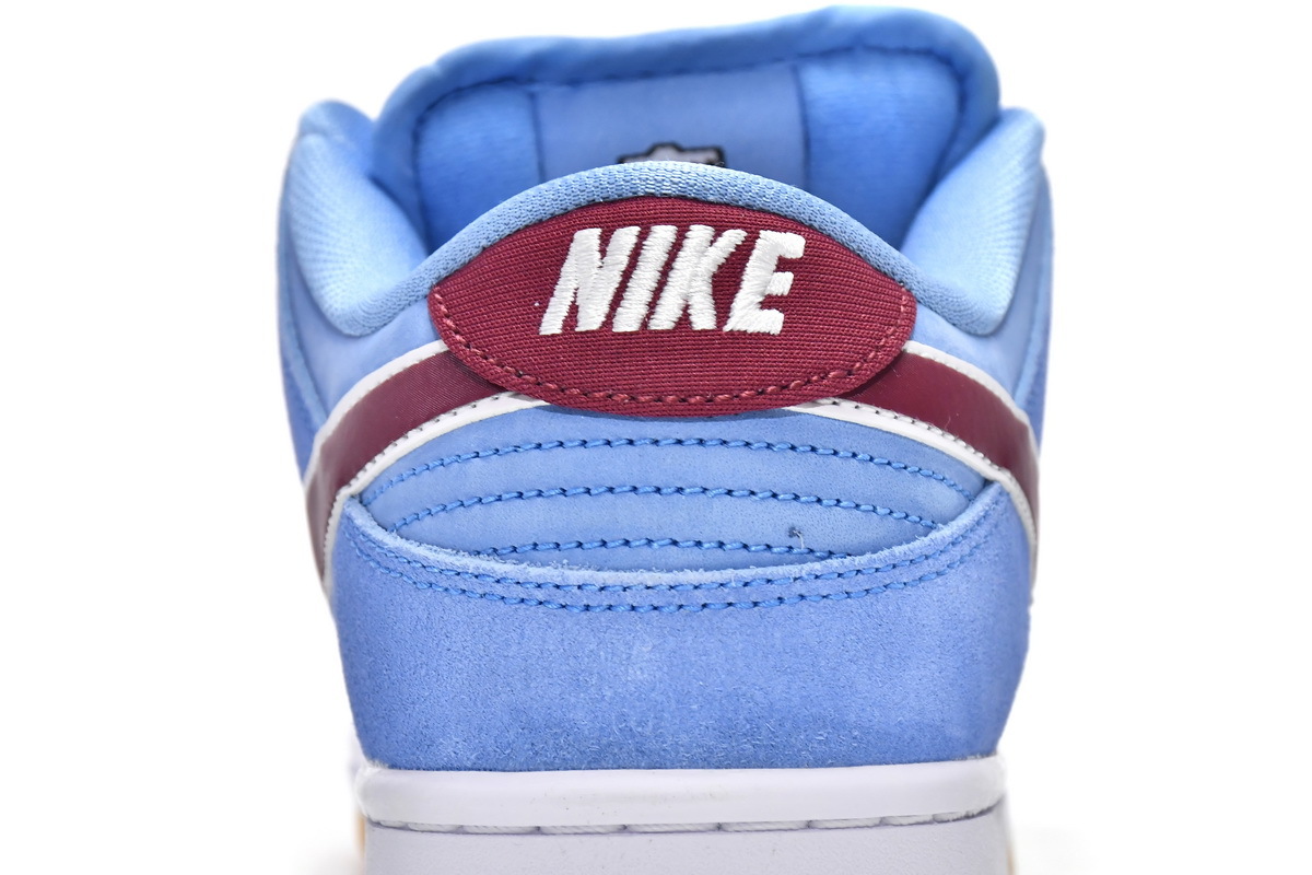 H12 Nike SB Dunk Low Philadelphia Phillies DQ4040-400