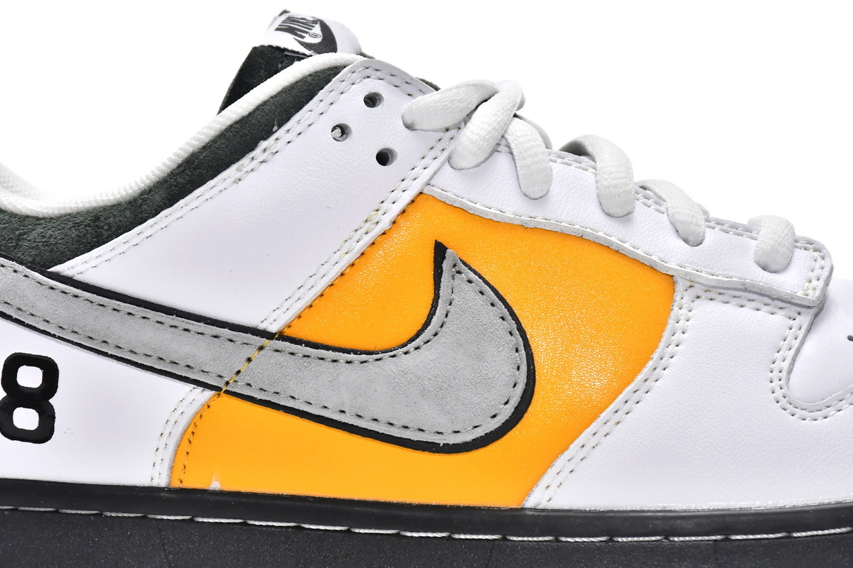 H12 Otomo Katsuhiro x Nike SB Dunk Low Pro Kobe LF2428-001