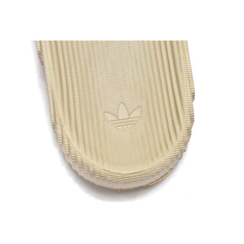 Get adidas originals Adilette 22 Slides Aluminium GX6950
