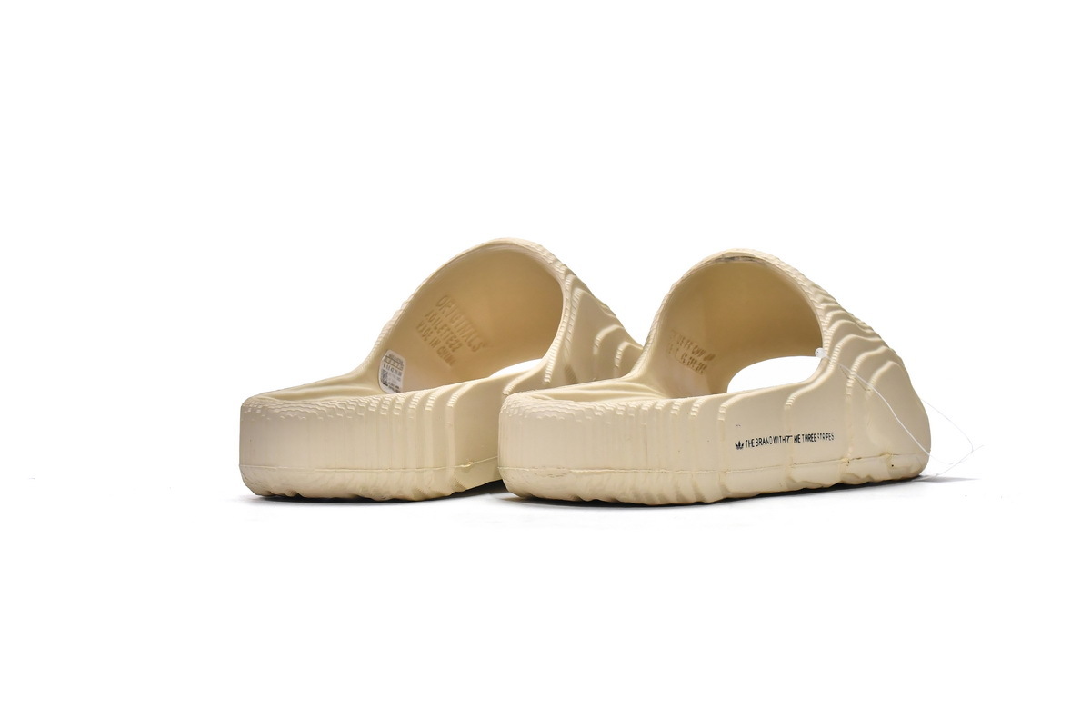 Get adidas originals Adilette 22 Slides Aluminium GX6950