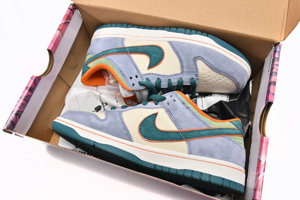 H12 Otomo Katsuhiro x Nike SB Dunk Low Steamboy OST LF0039-017