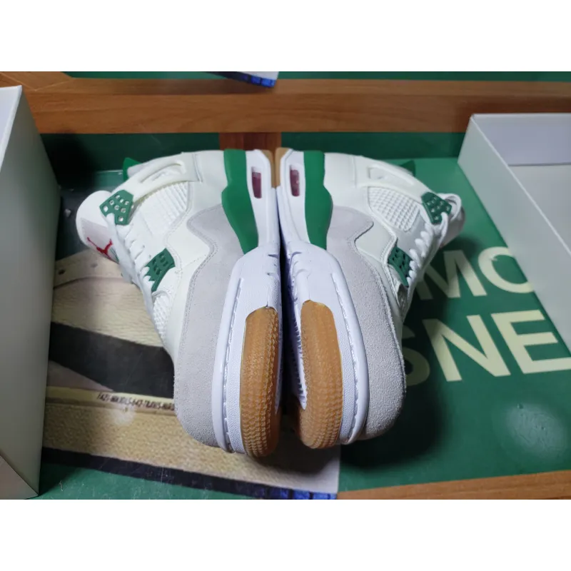 OG Nike SB x Air Jordan 4 “Pine Green” DR5415-103