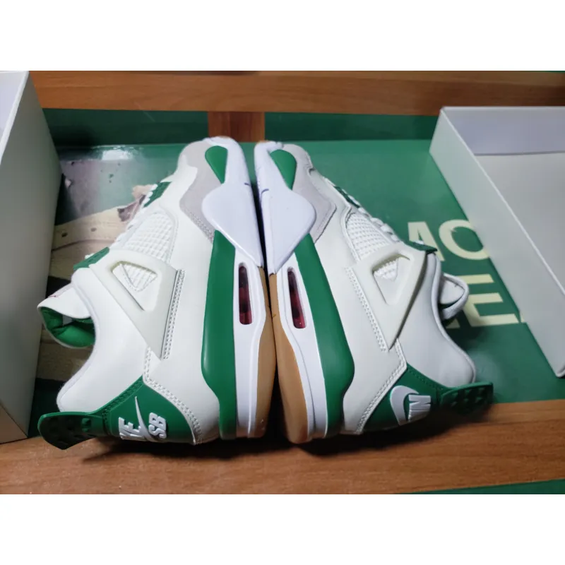 OG Nike SB x Air Jordan 4 “Pine Green” DR5415-103