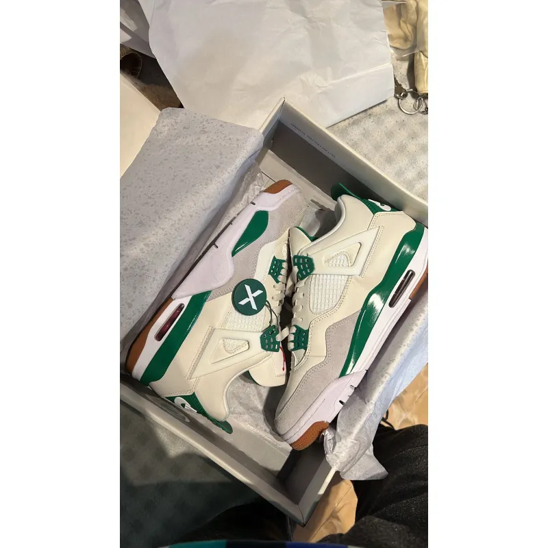 OG Nike SB x Air Jordan 4 “Pine Green” DR5415-103