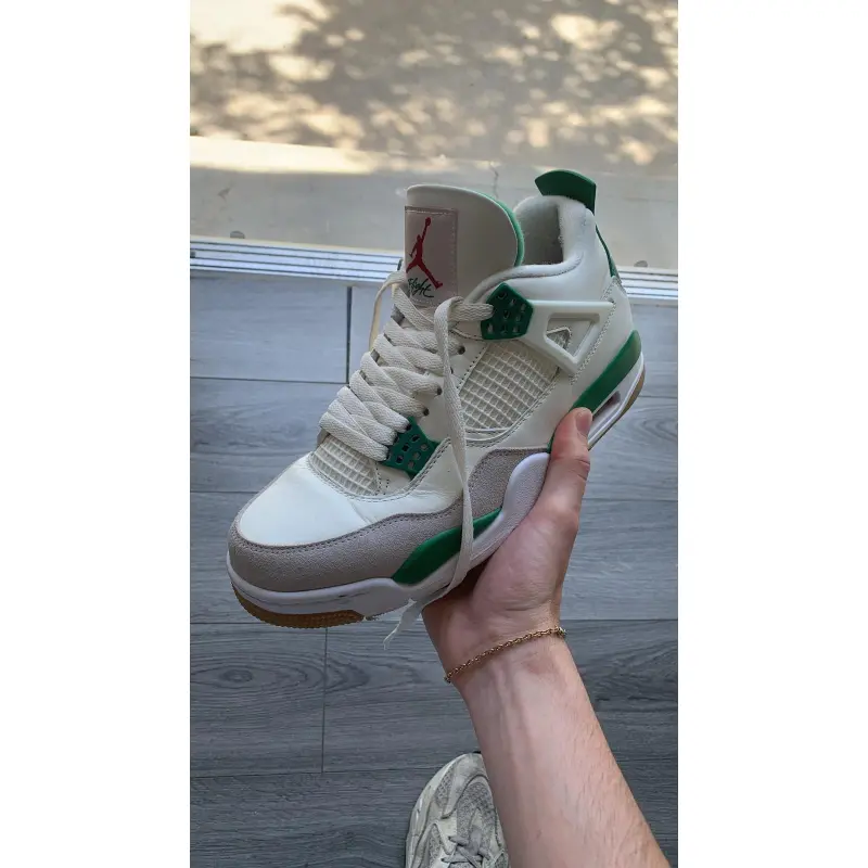OG Nike SB x Air Jordan 4 “Pine Green” DR5415-103