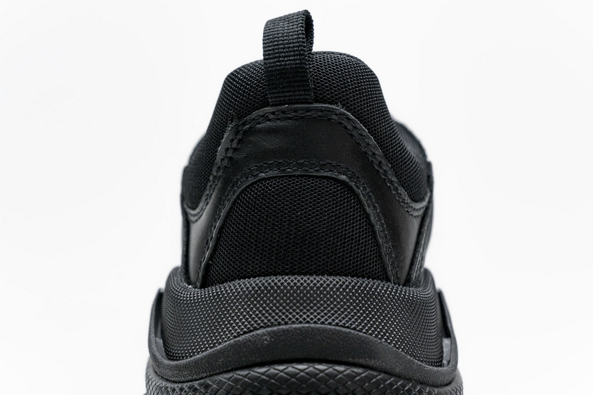 Get Balenciaga Triple S Black 483513 W06E2 2323