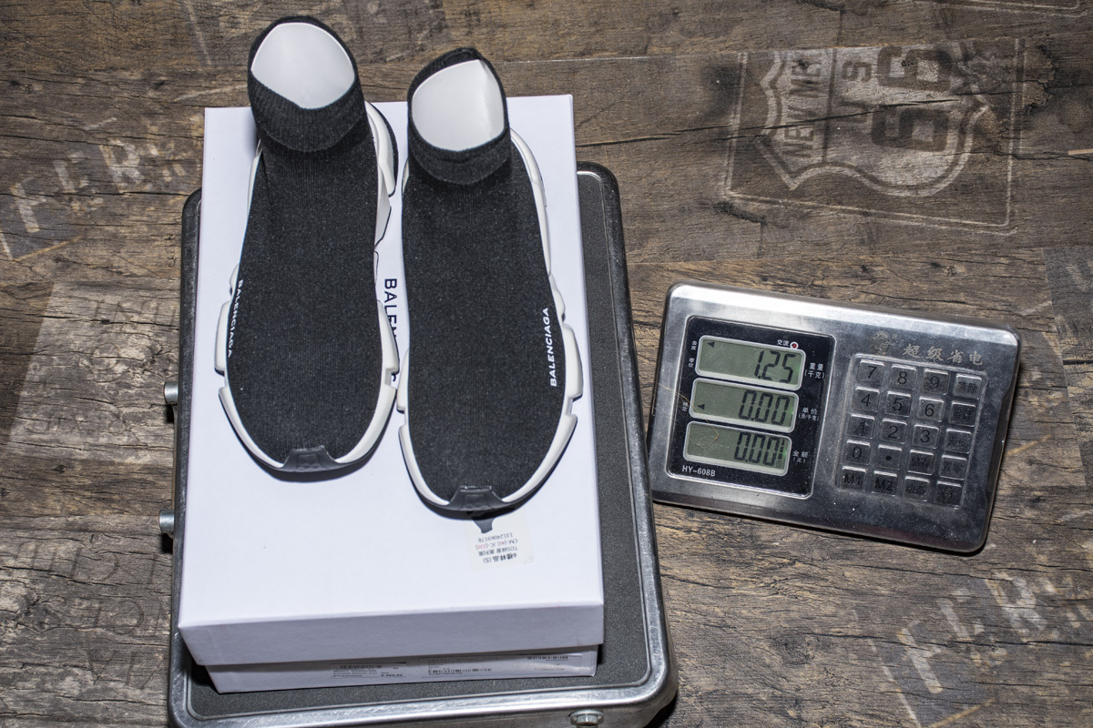 Get Top Originals Supplier Balenciaga Speed Runner 31