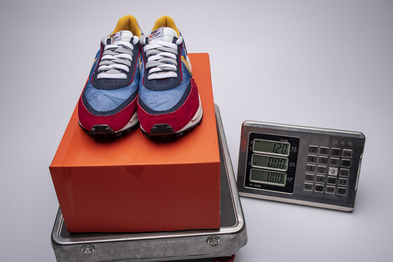 Get Nike LD Waffle Sacai Blue Multi BV0073-400