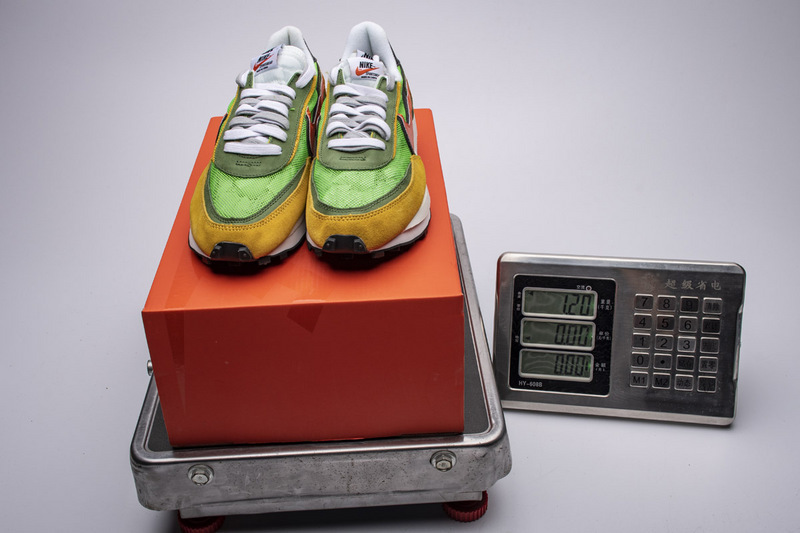 Get Nike LD Waffle Sacai Green Multi BV0073-300