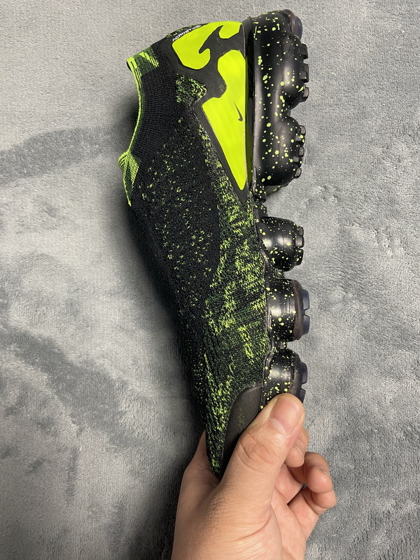 Get  Acronym x Nike Air VaporMax Moc 2 AQ0996-007