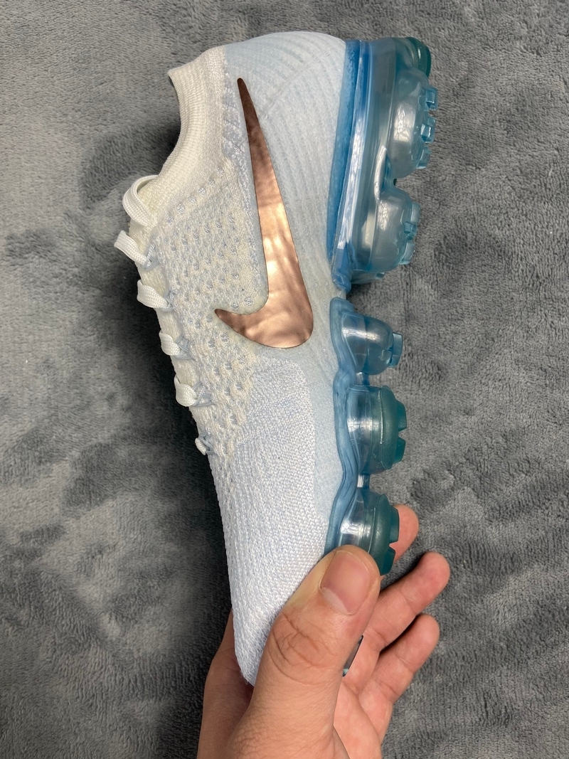 Get Nike Air VaporMax Explorer Light 849557-104