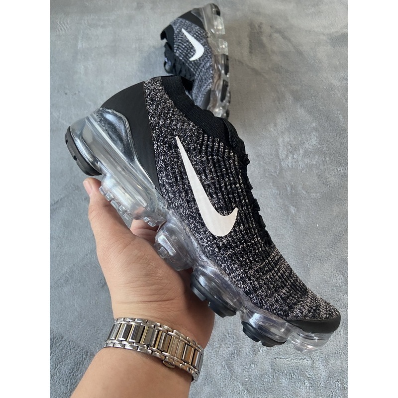 Get Nike Air VaporMax Flyknit 3 Oreo AJ6900-002