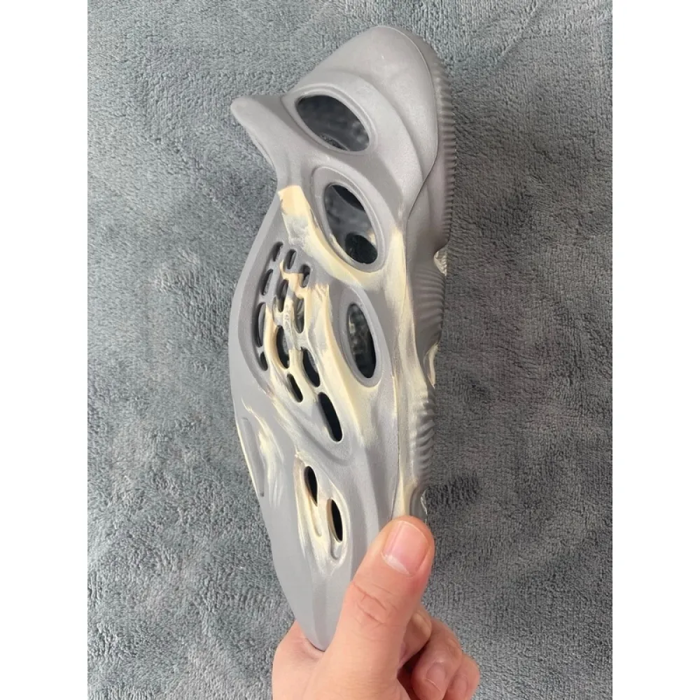 Get Yeezy Foam Runner MXT Moon Grey GV7904